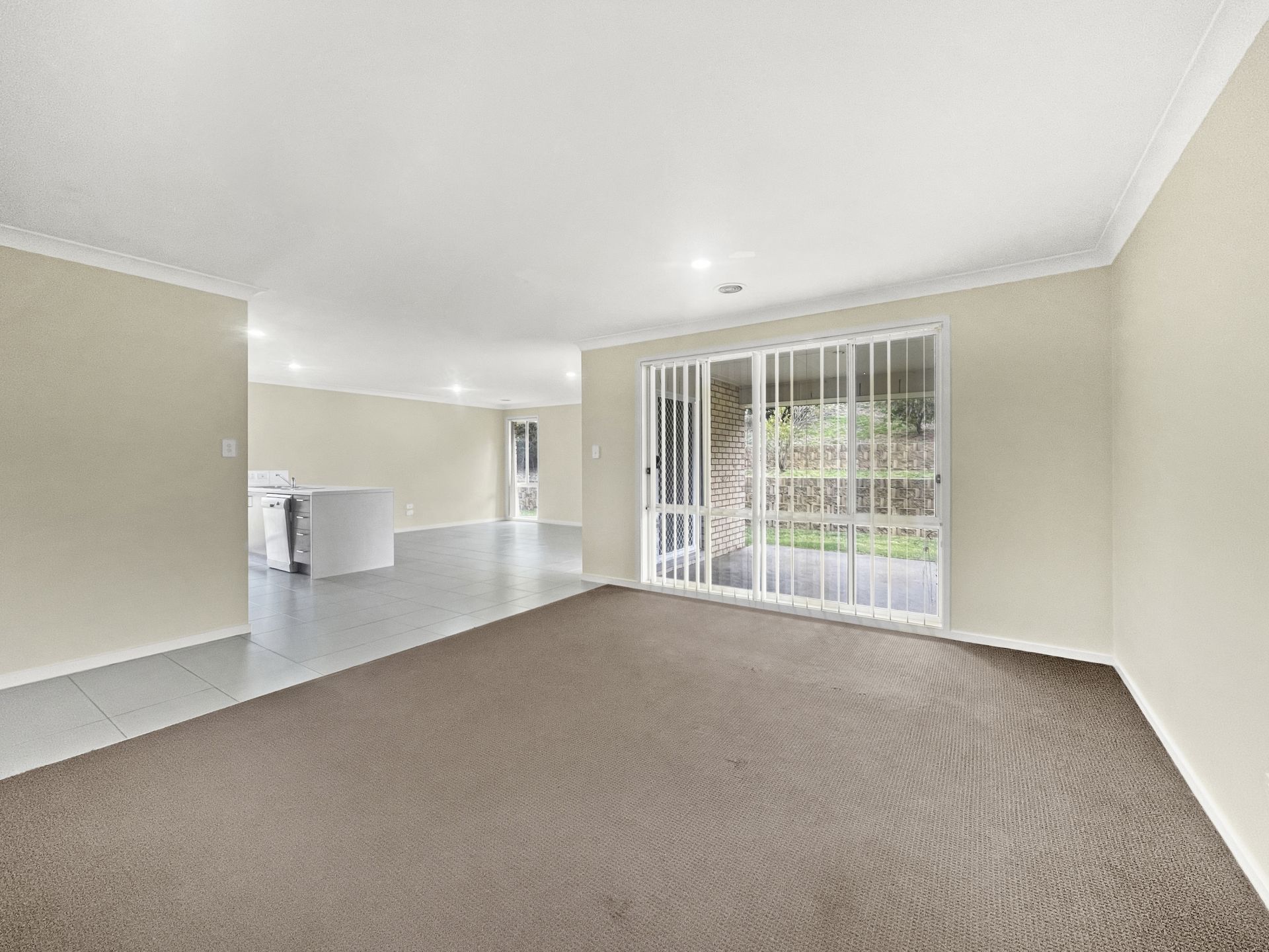 53 Honeyman Drive Orange NSW, Orange - Thumbnail 2