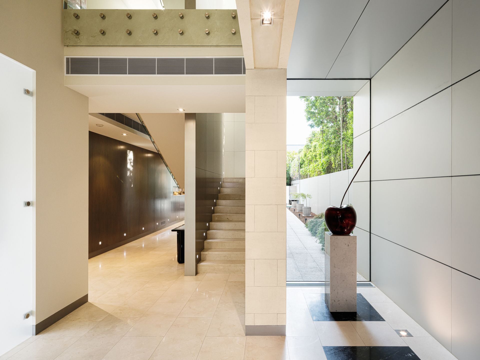 2 Rostill Court, Toorak, Toorak - Thumbnail 3