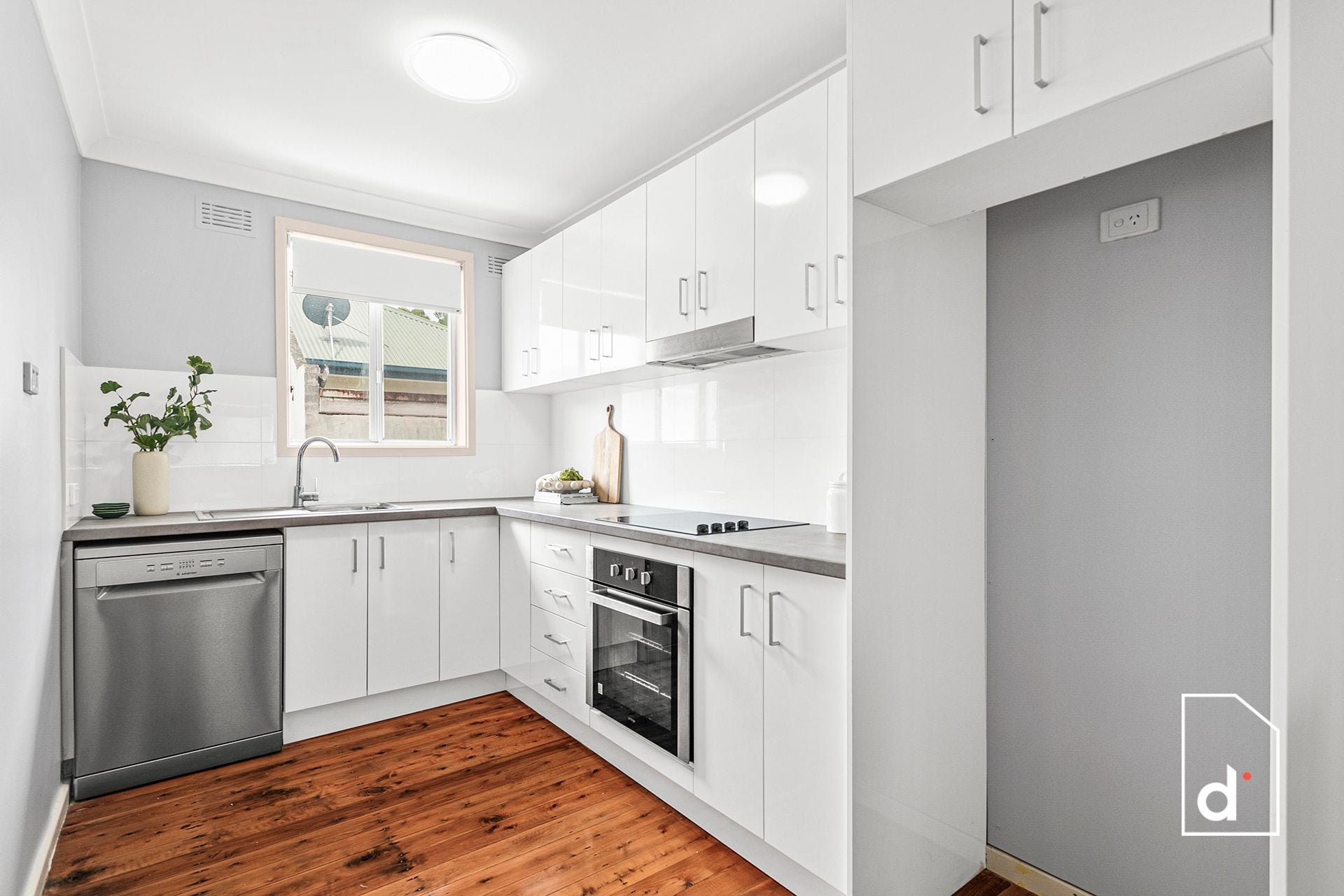 2/37 Railway Parade, Woonona NSW