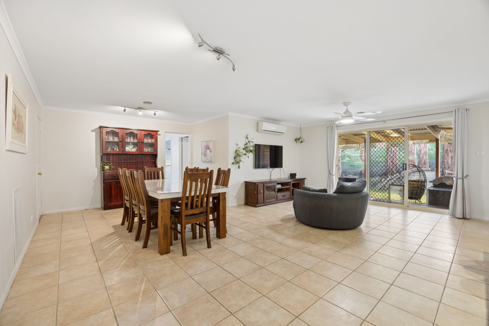 9 Macadamia Close Jerrabomberra NSW, Jerrabomberra - Thumbnail 4