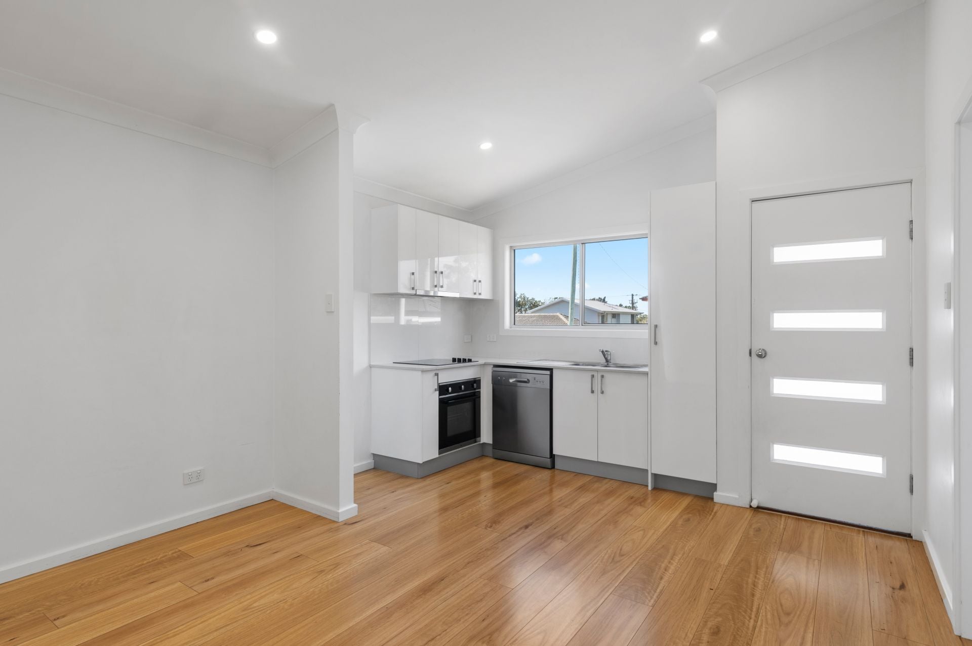 1 Highclere Street Bateau Bay NSW, Bateau Bay - Thumbnail 2