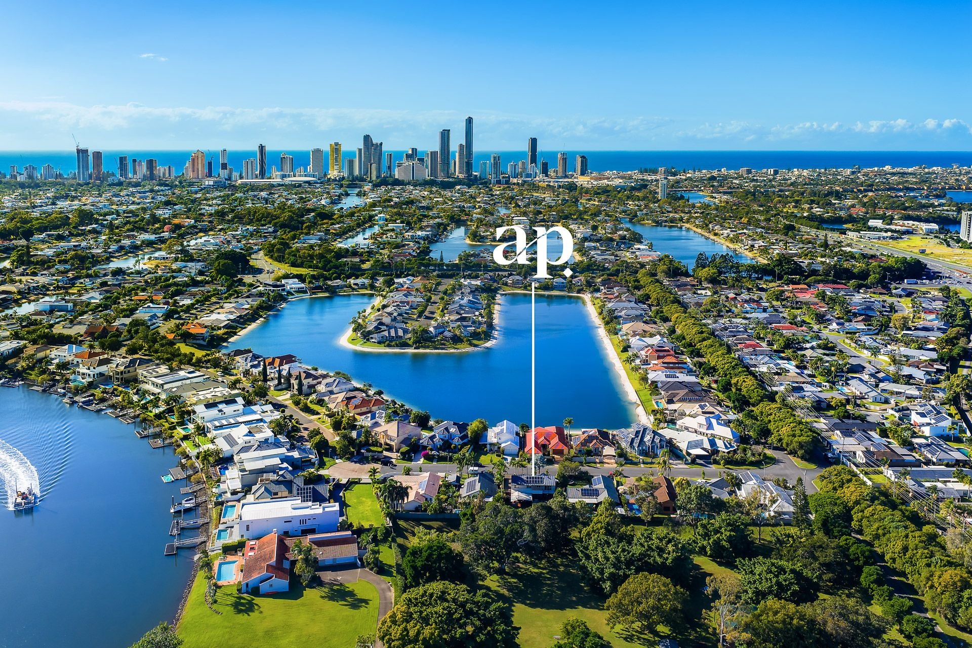 $ 1,925,000, Broadbeach Waters - Thumbnail 7