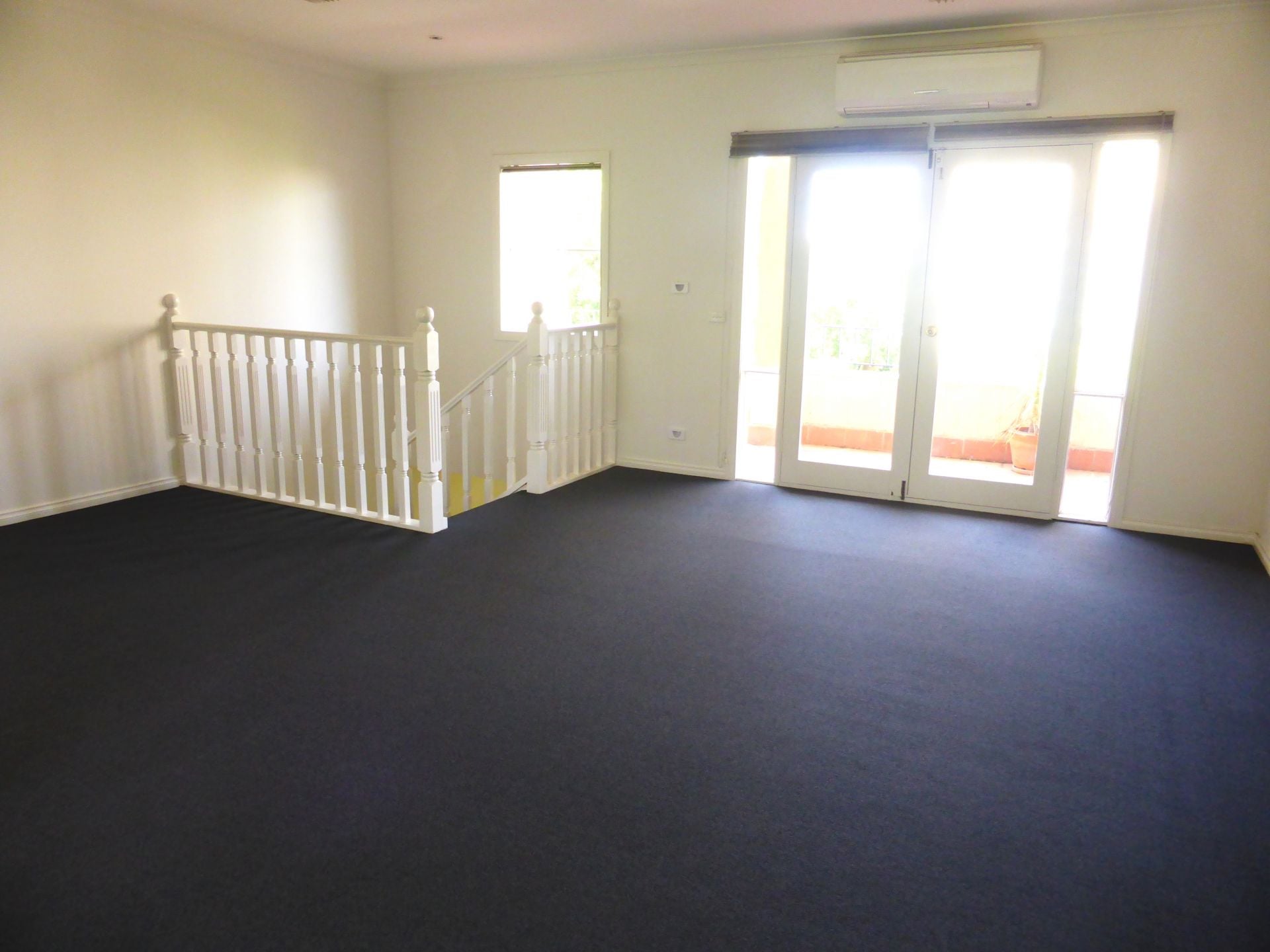 Spacious Living in Excellent Location!