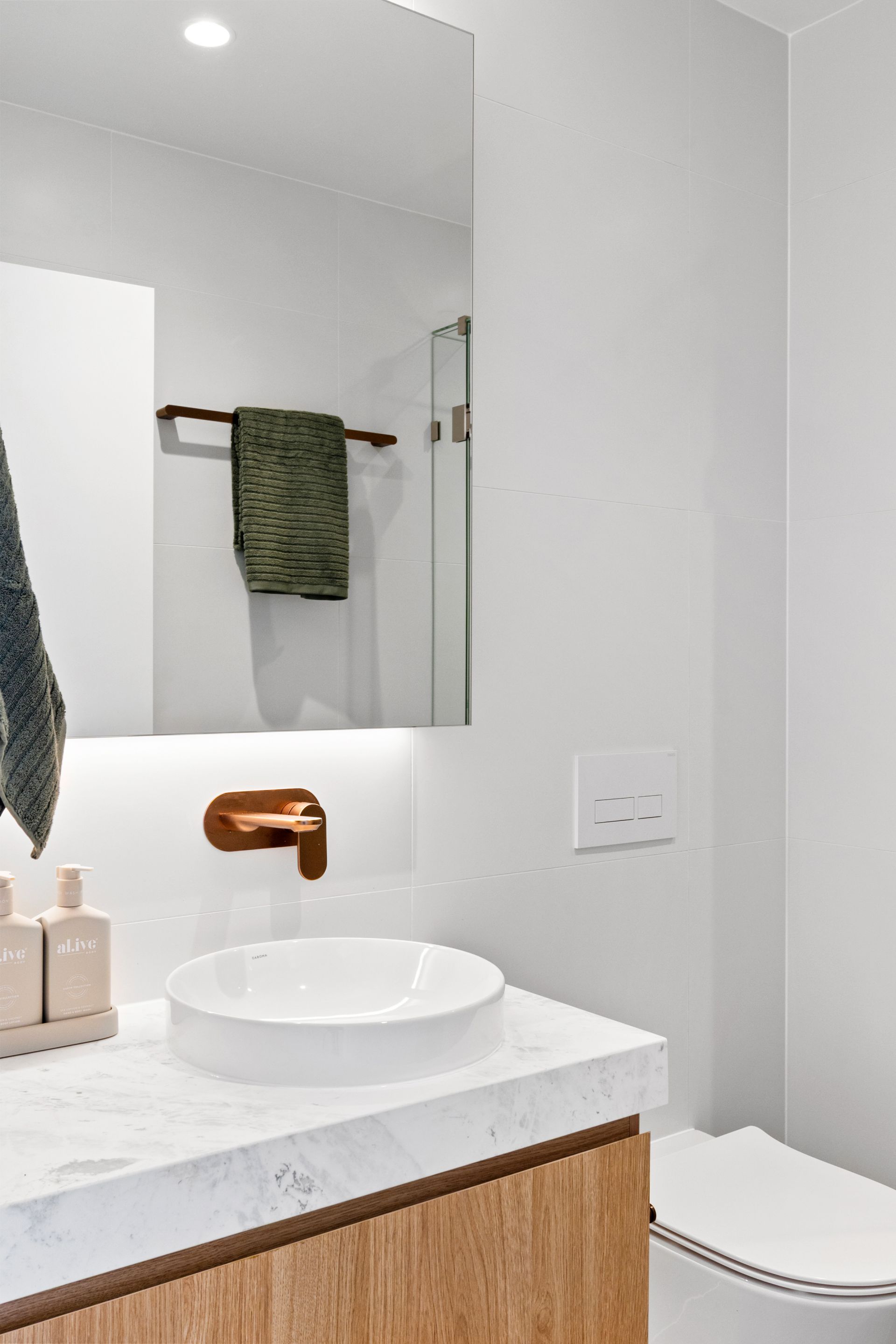 42/1 Grand Jabiru Way, Sanctuary Cove - Thumbnail 8