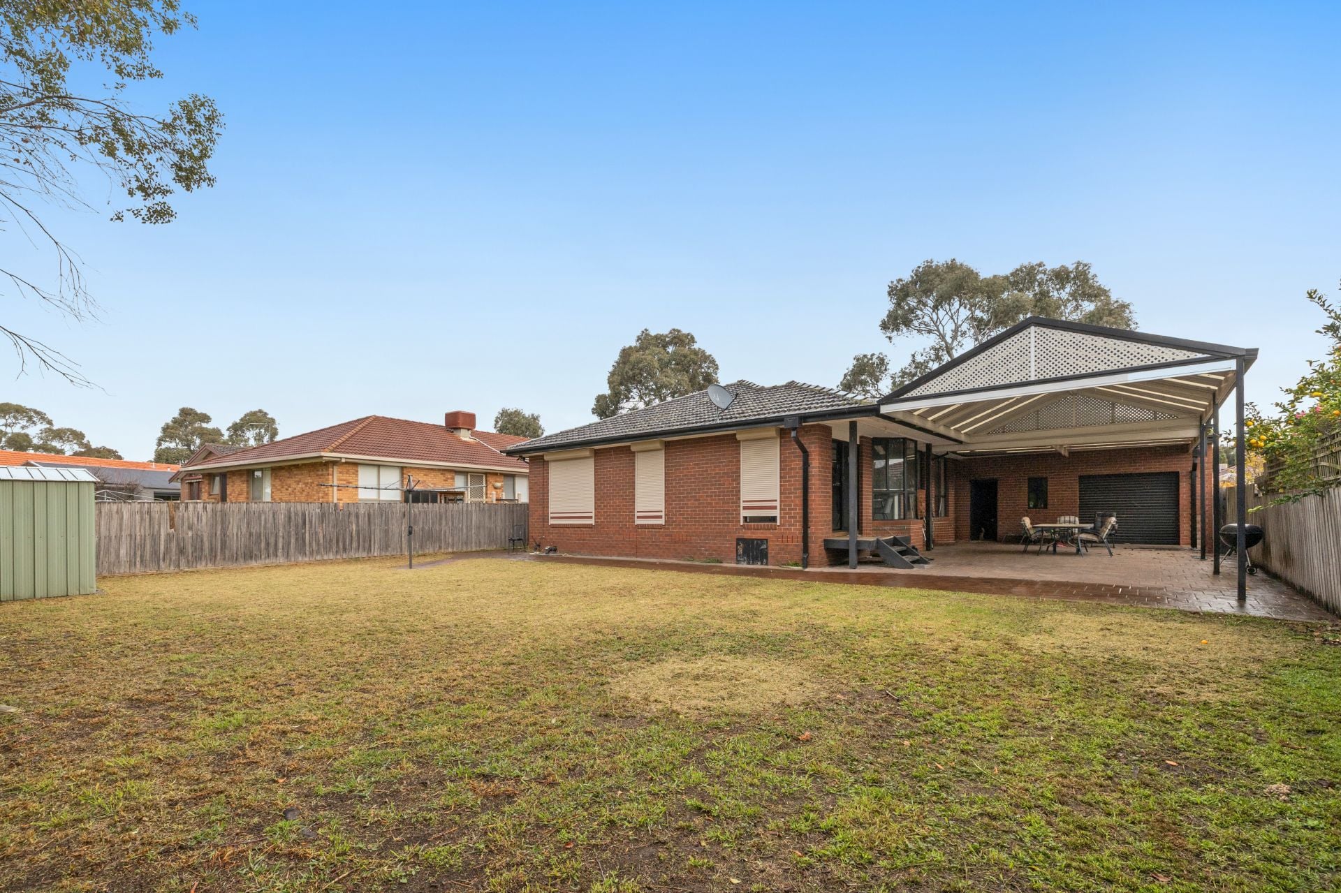 Spacious Living & Entertaining In A Prime Position