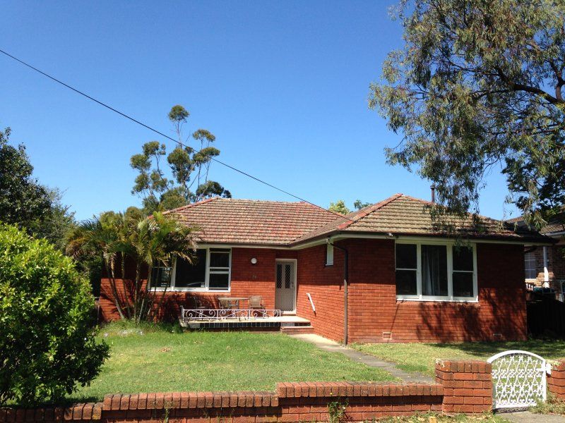 138 Willarong Road CARINGBAH 2229