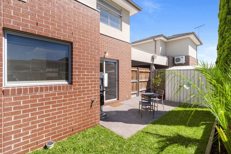 2/13 Cedar Street, Thomastown