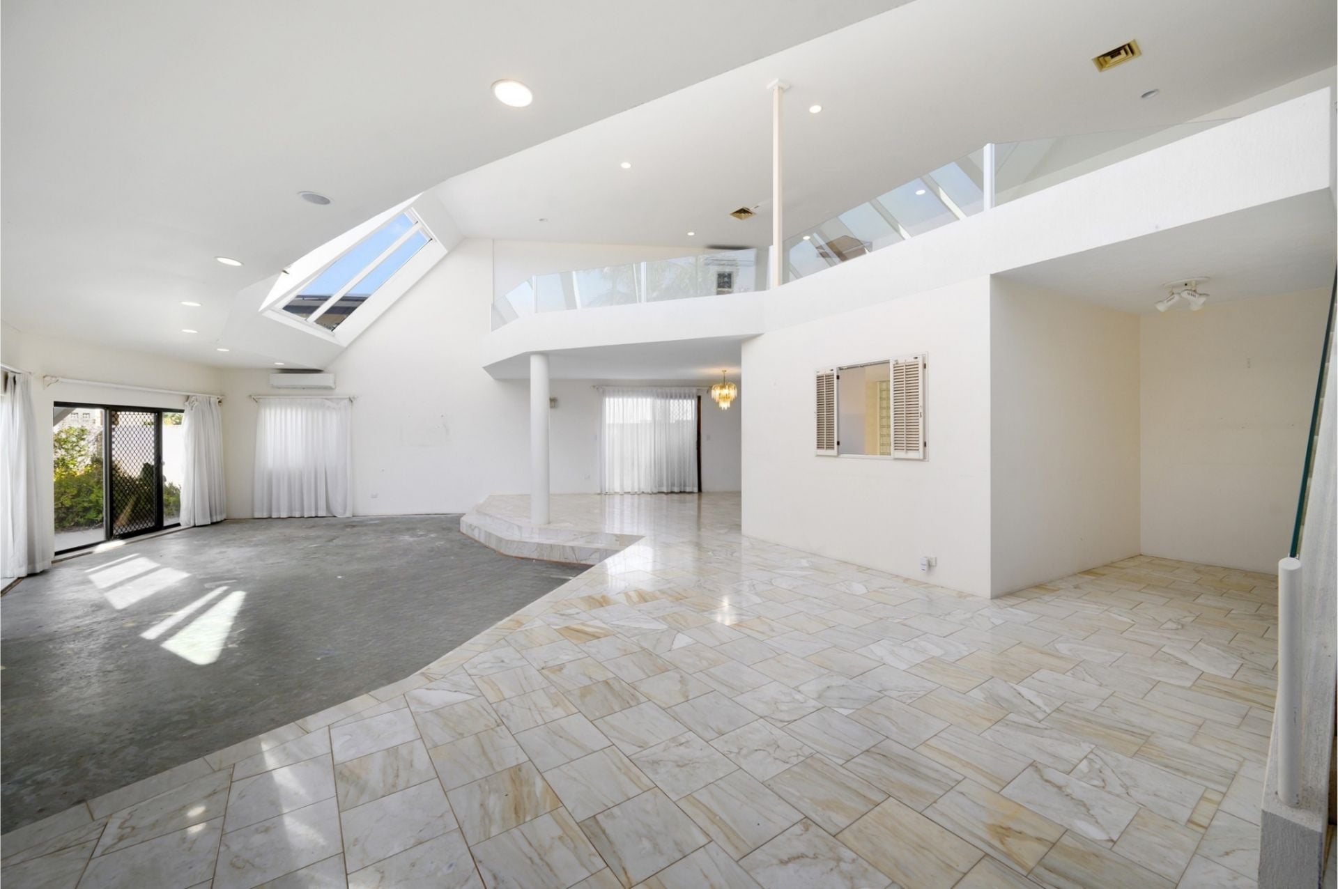 12 James Cook Esplanade, Hollywell QLD 4216, Hollywell - Thumbnail 3