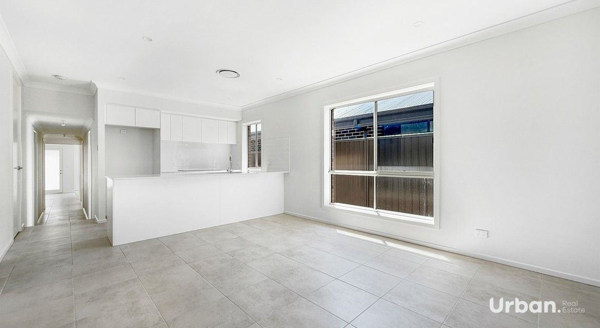 Austral 21 Parhelion Street