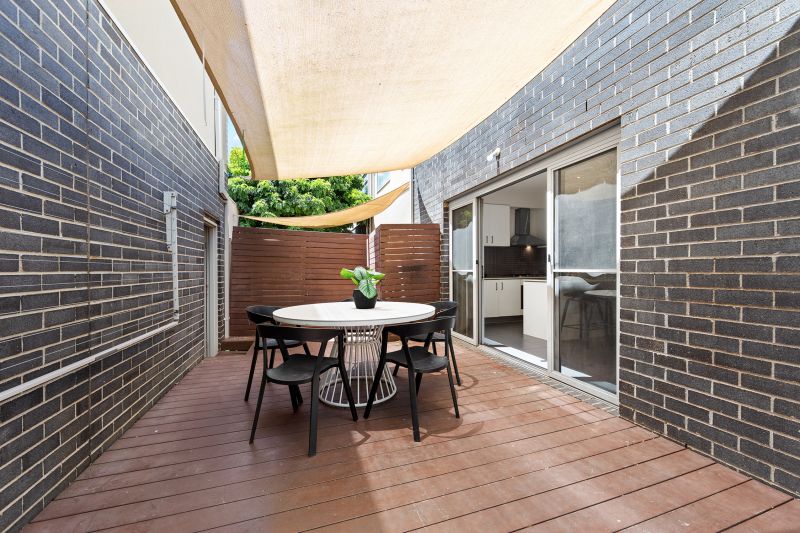 30 Warner Way, Caroline Springs