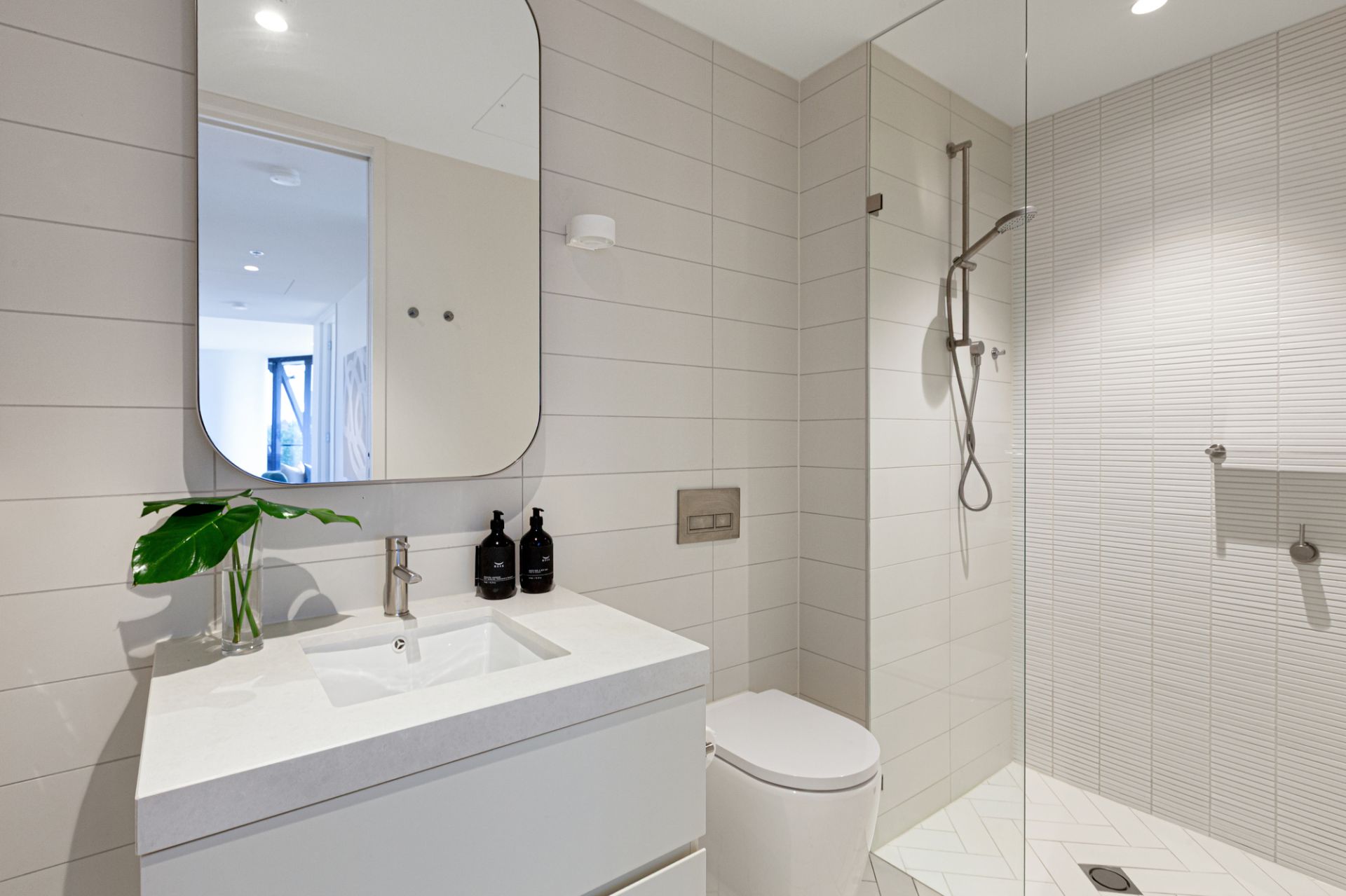 709/450 St Kilda Road, Melbourne, Melbourne - Thumbnail 6