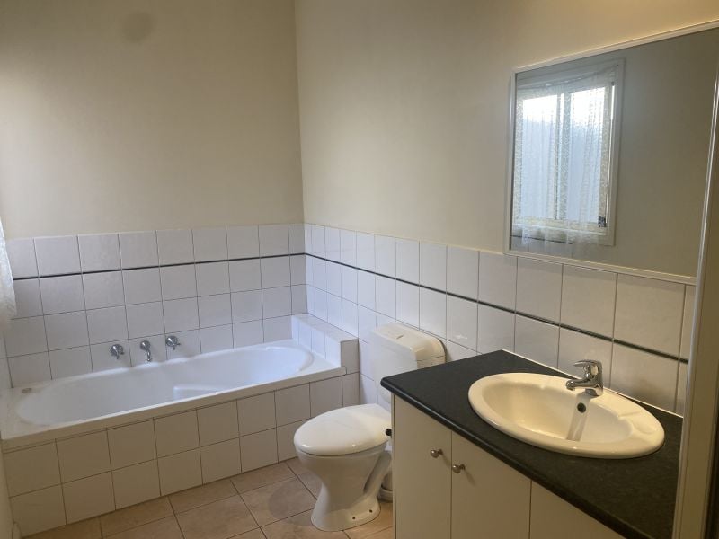 70B Rathcown Road, Reservoir