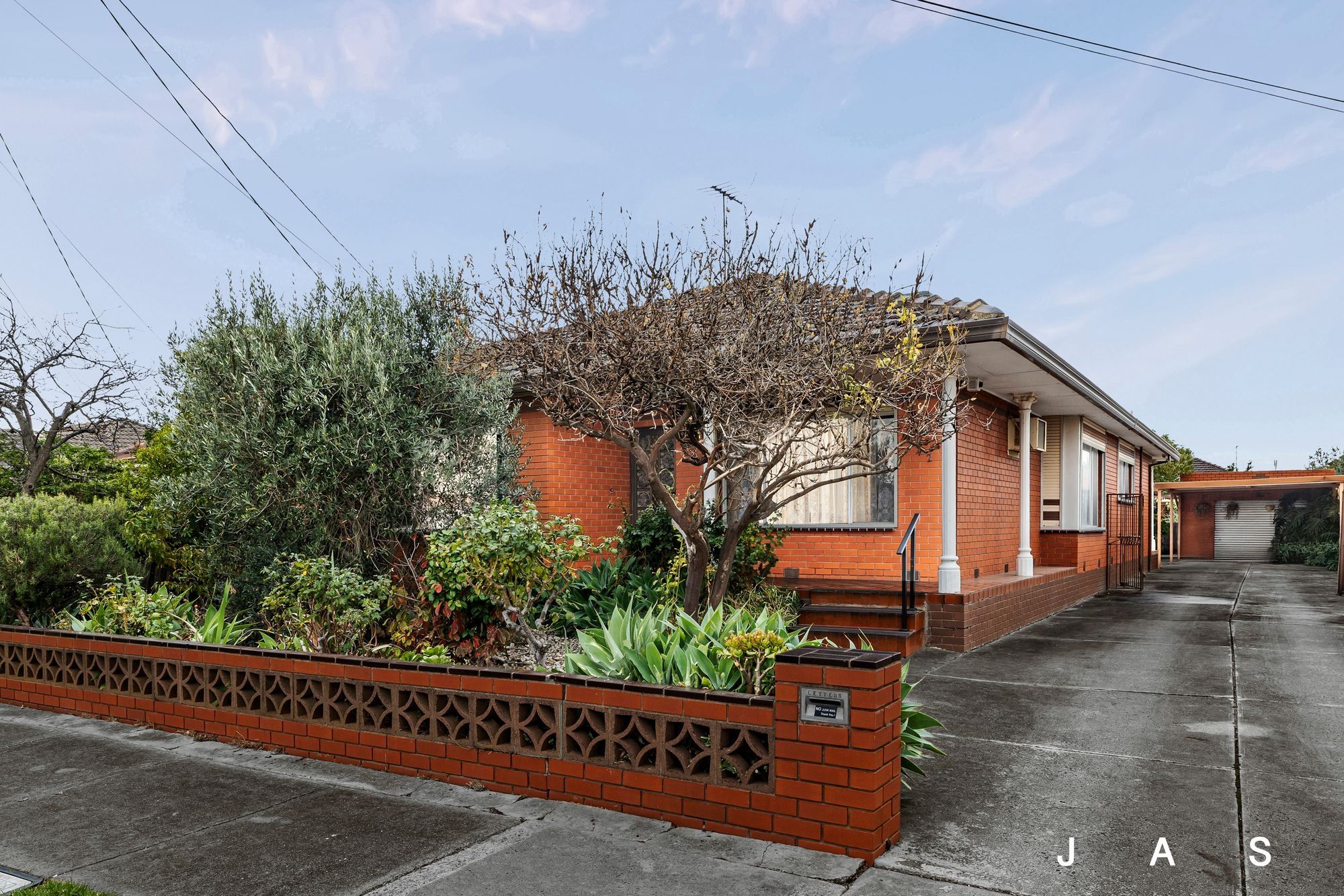 42 Rosala Avenue Altona North VIC, Altona North - Thumbnail 2