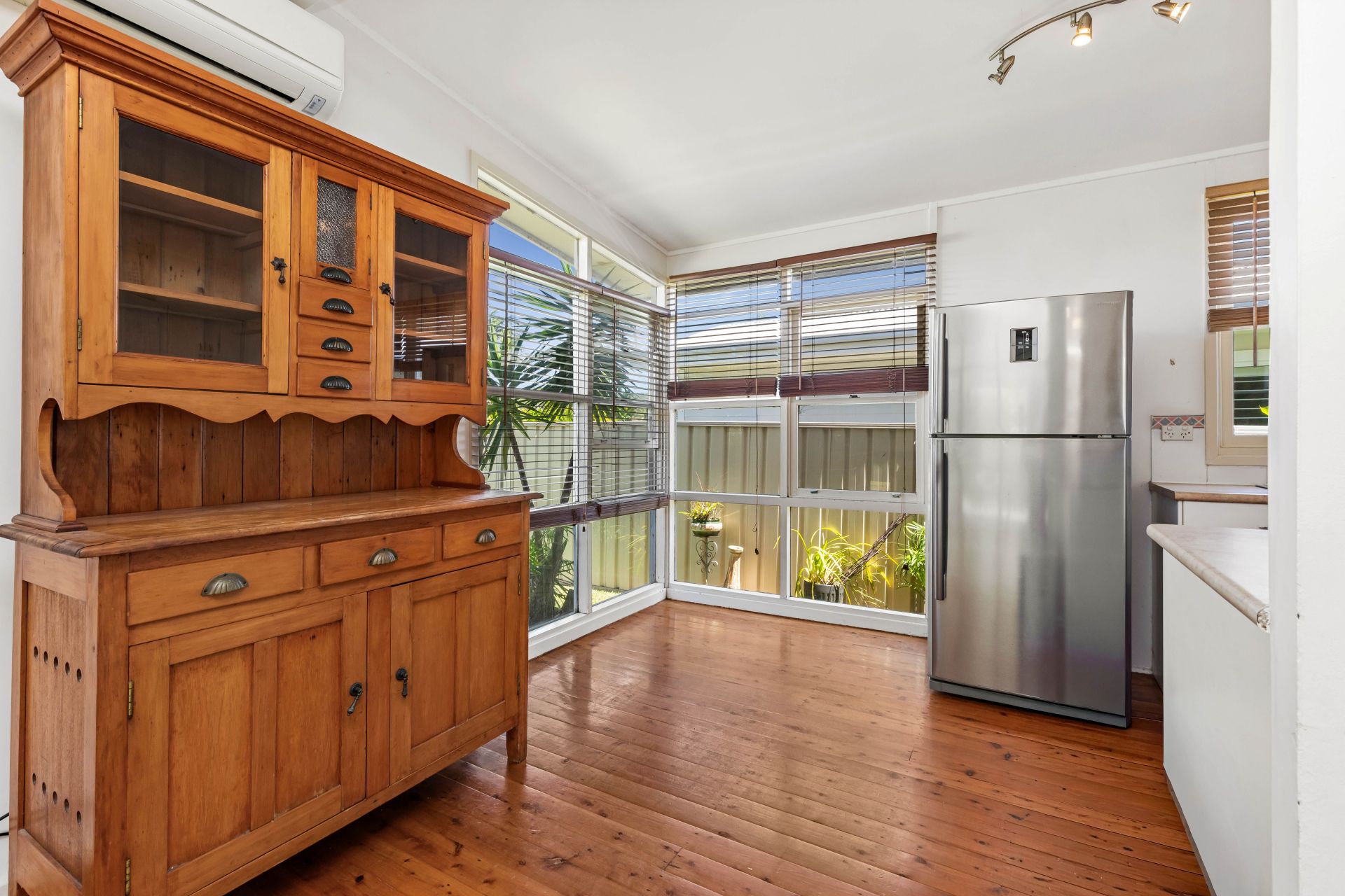 15 Civic Avenue, Caves Beach, Caves Beach - Thumbnail 5