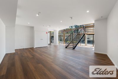 HIGHLY EXPOSED NEWSTEAD OFFICE/SHOWROOM!