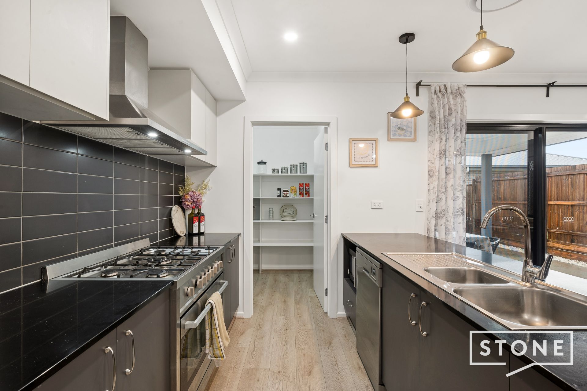 33 Lovage Street, Greenbank, Greenbank - Thumbnail 6
