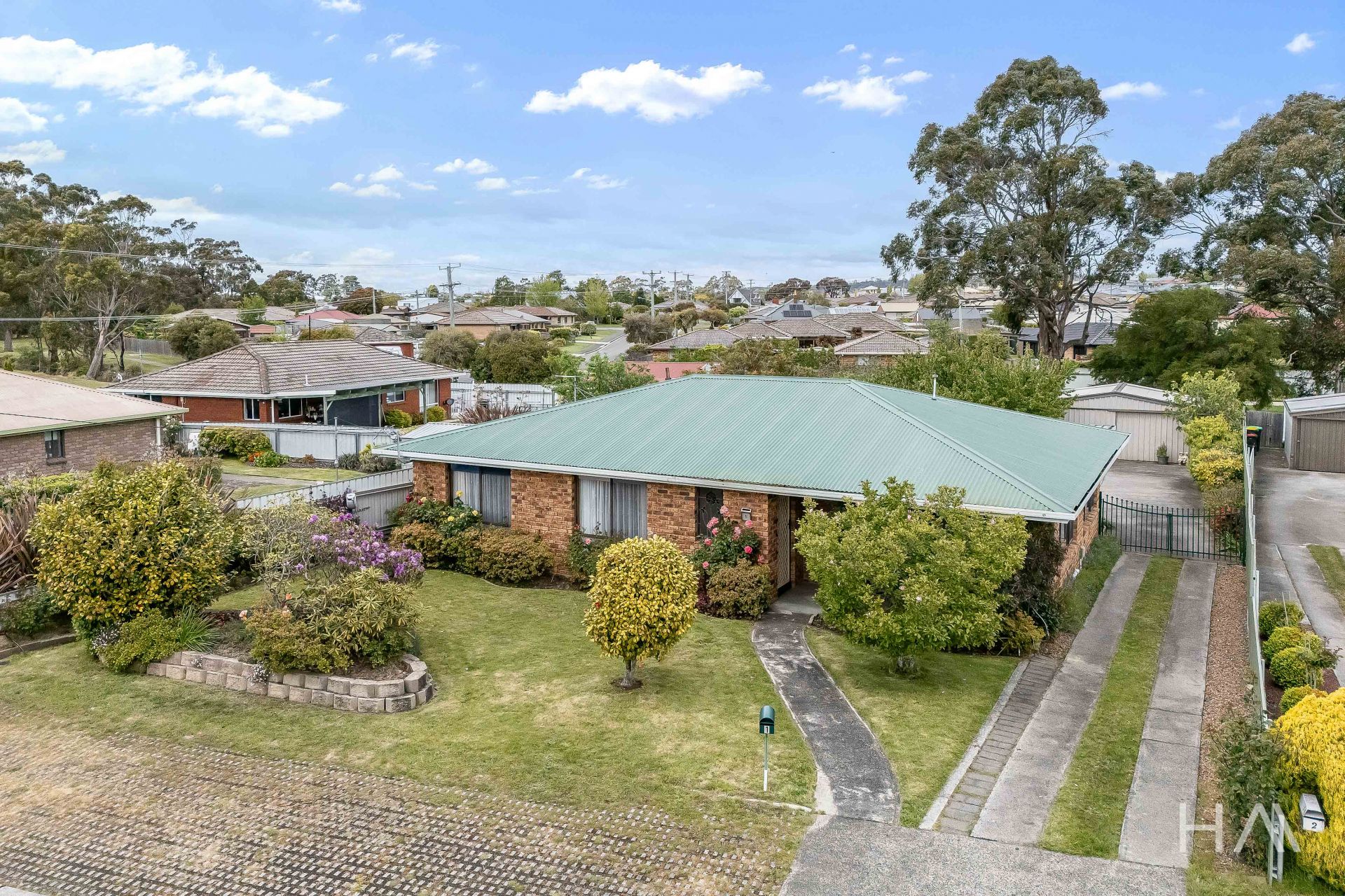 1 Picadilly Court Prospect Vale, Prospect Vale - Thumbnail 2