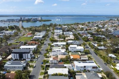 Exclusive Opportunity in Prime Paradise Point Location