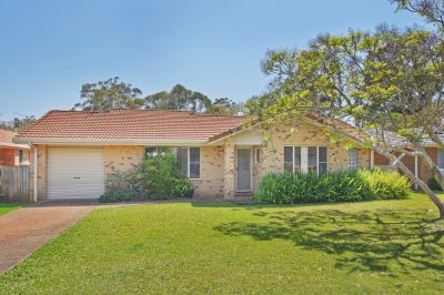 40 Grassmere Way, Port Macquarie