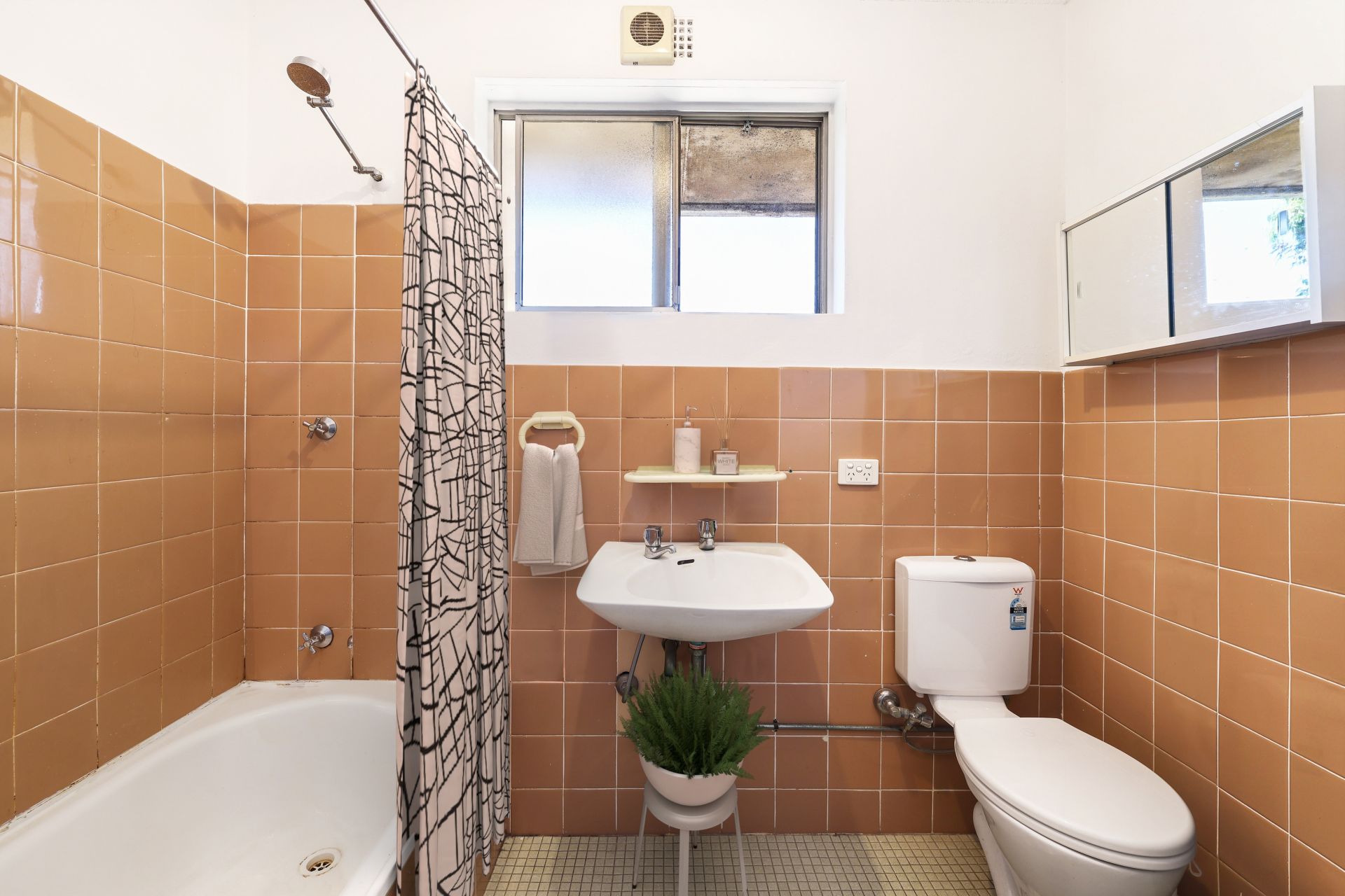 15/10 Harvard Street, Gladesville NSW