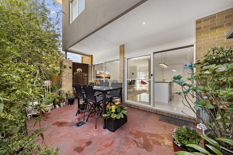 15 Snapdragon Street, South Morang