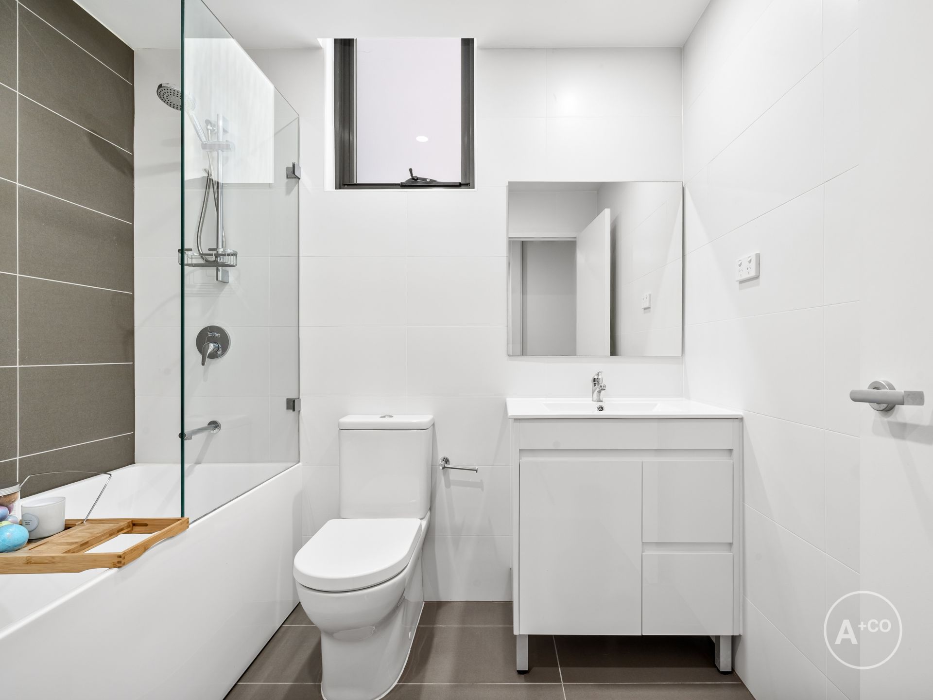 105/2 Saxby Close, Botany, Botany - Thumbnail 7