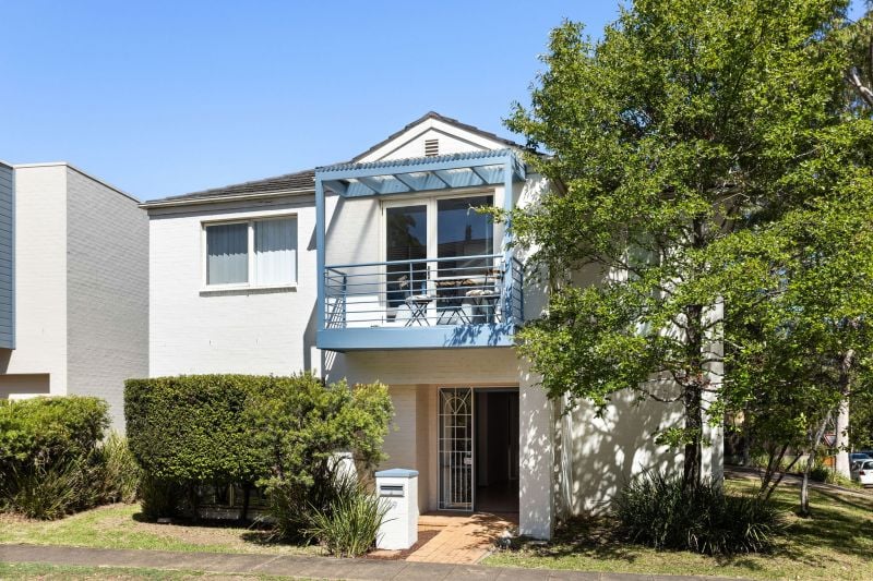 29 Lewis Way, Newington