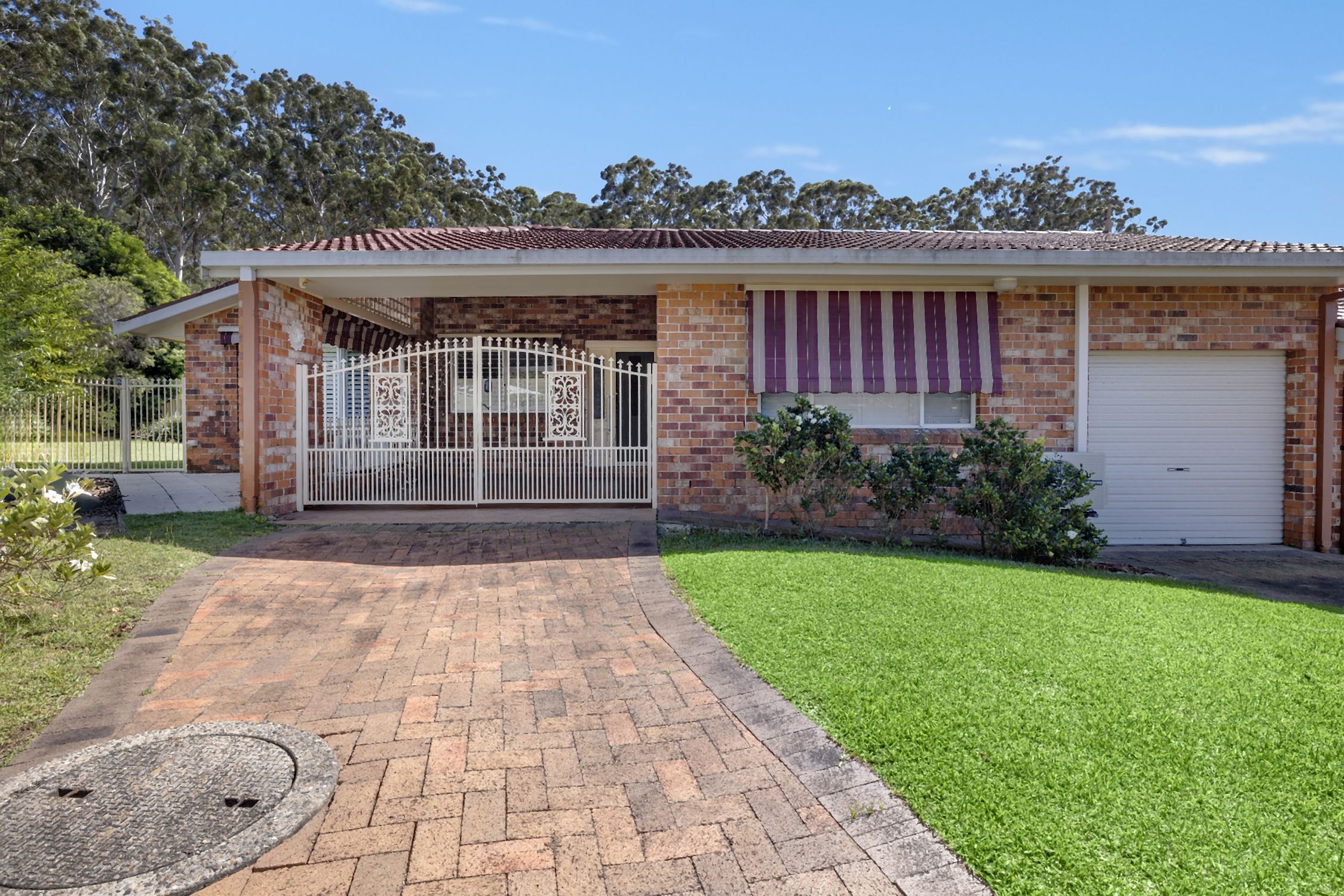 2/30 Blackbutt Crescent, LAURIETON NSW 2443