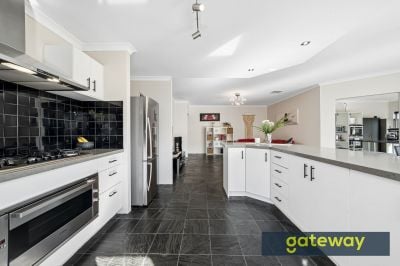 2 Grampian Crescent, Aubin Grove