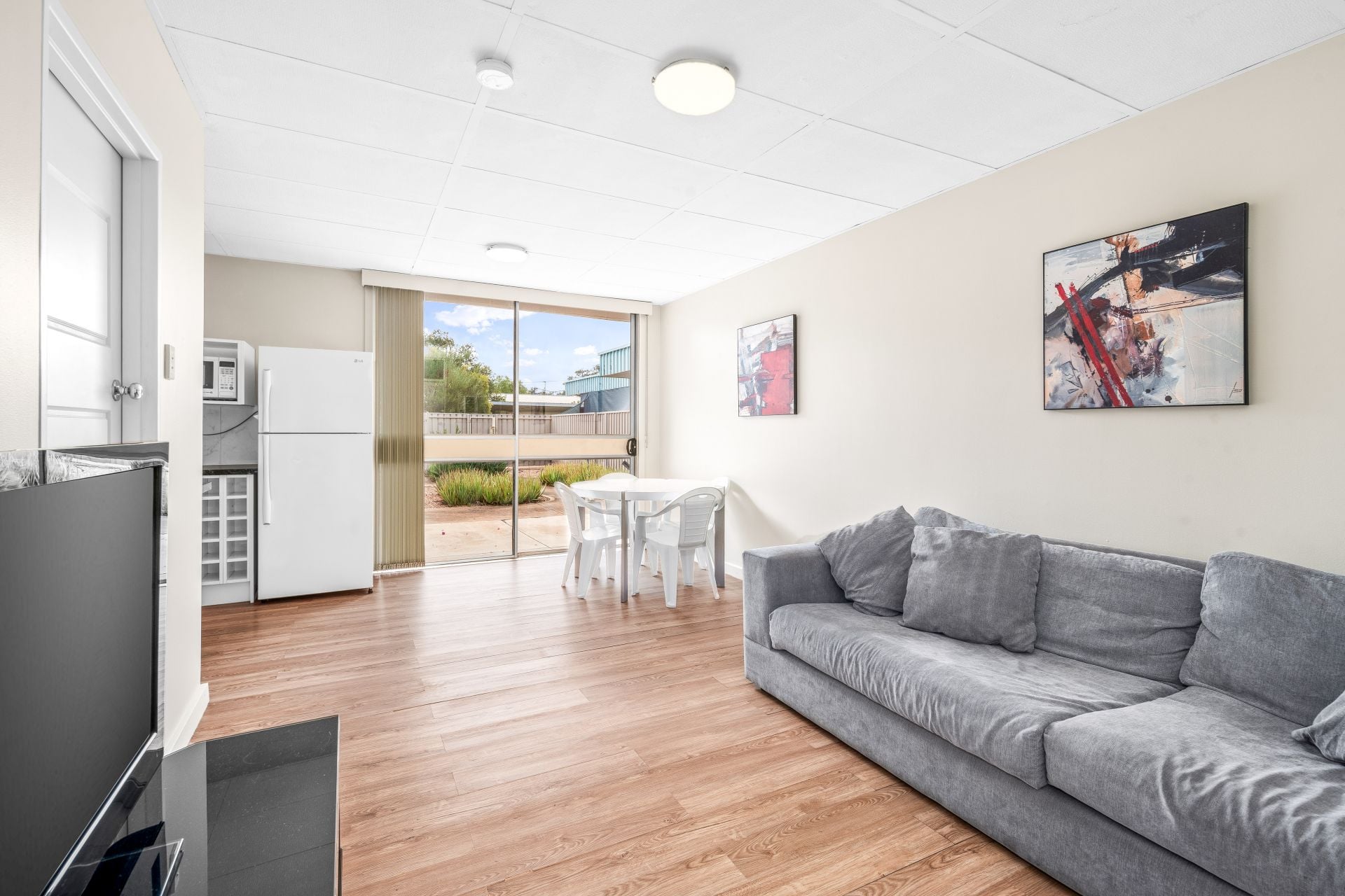 4/15 McMinn Street East Side NT, East Side - Thumbnail 4