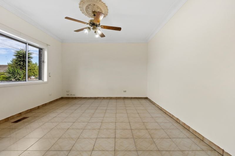 8 Gratwick Street, Lalor