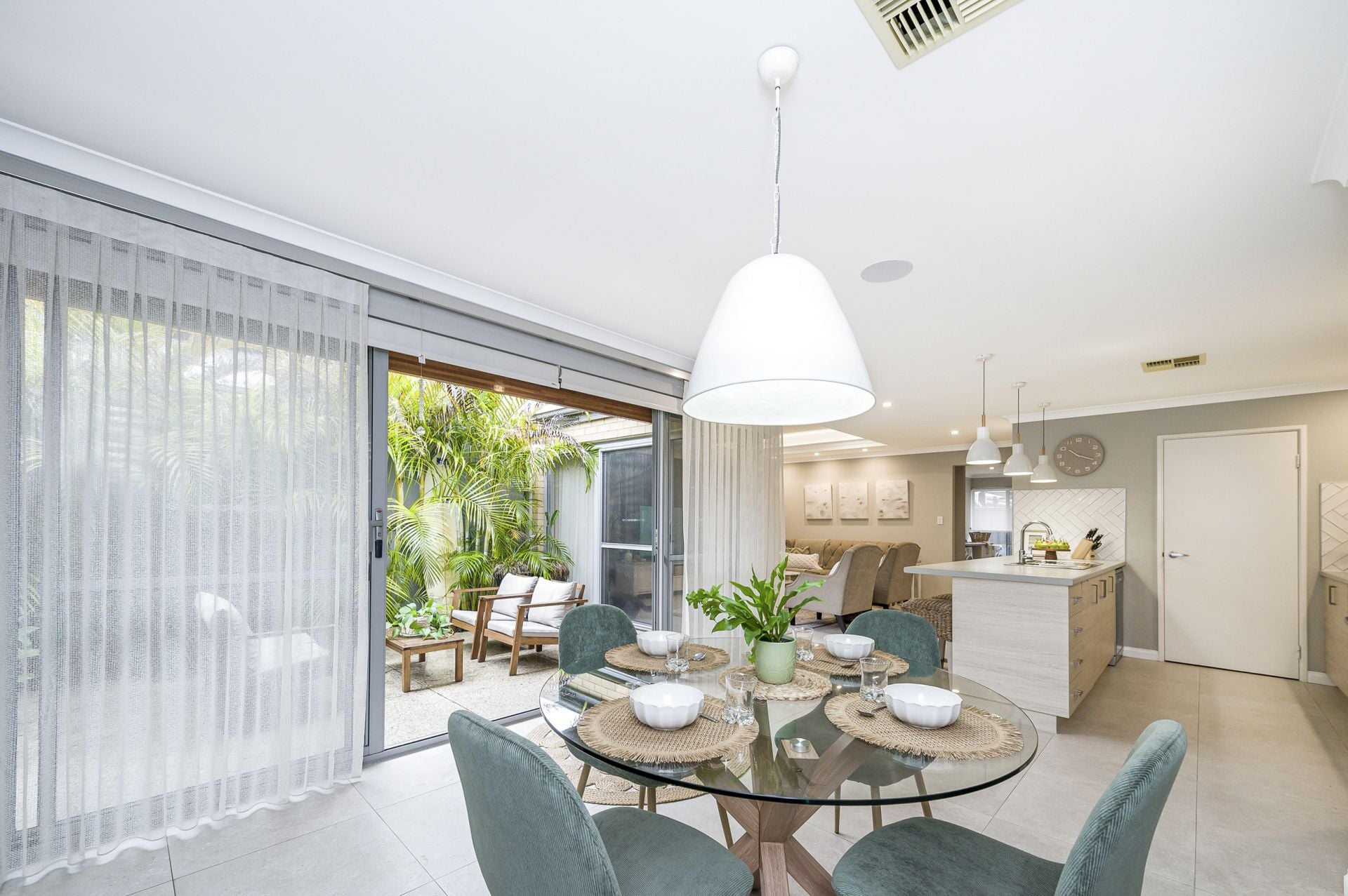 6 Windermere Boulevard Aveley WA, Aveley - Thumbnail 8