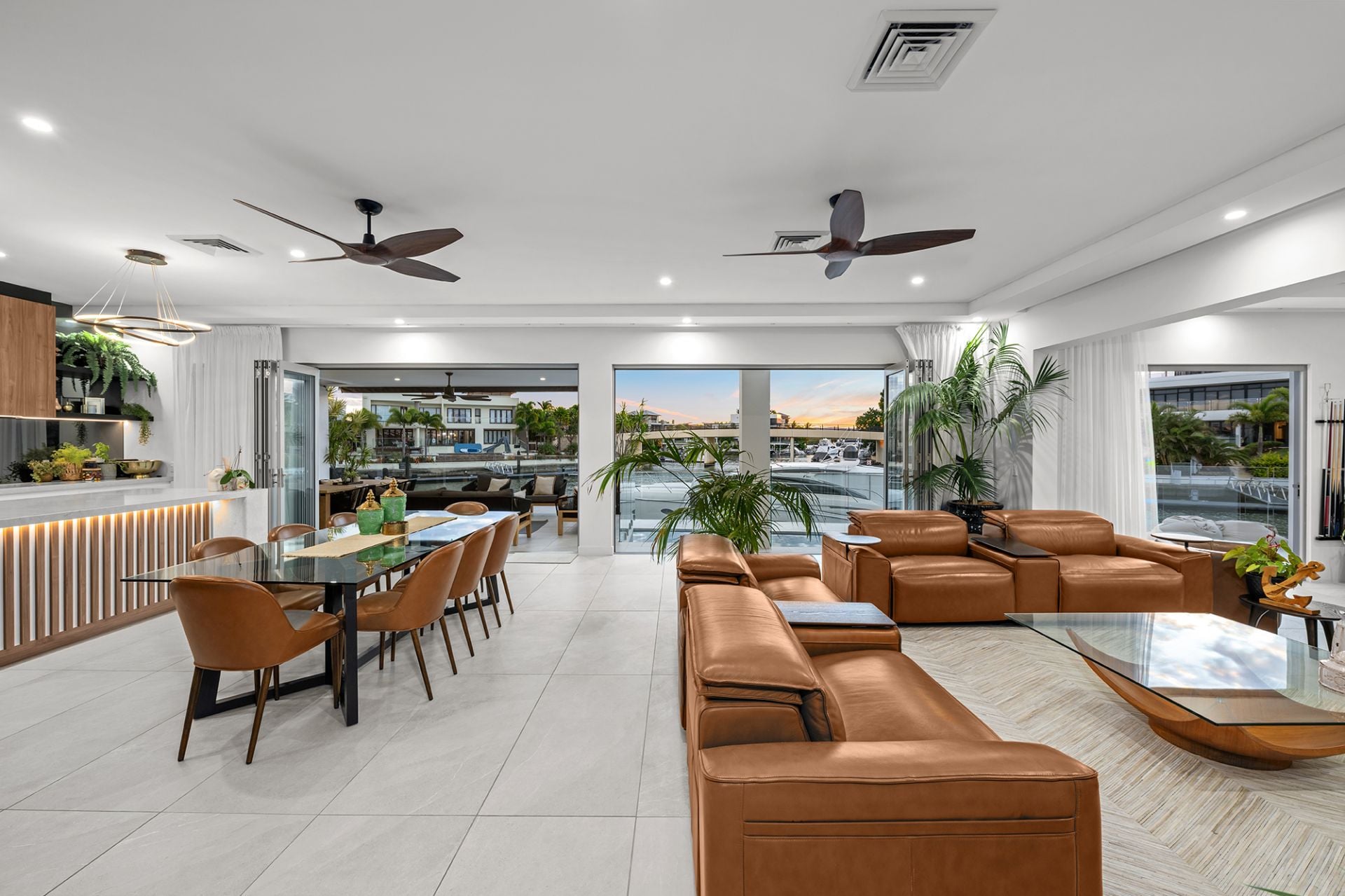 86 Royal Albert Crescent, Sovereign Islands QLD 4216, Sovereign Islands - Thumbnail 7