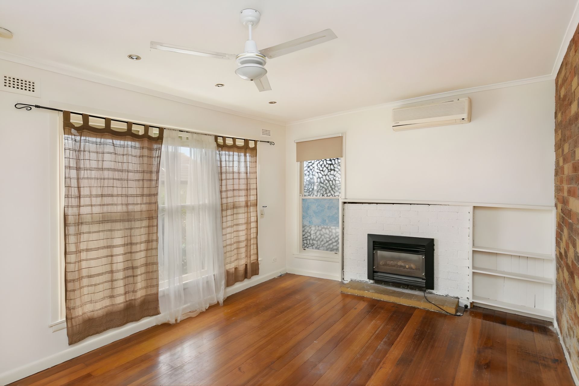 SOLD OFF-MARKET

Affordable Entry Into A Highly Sought-After Locale