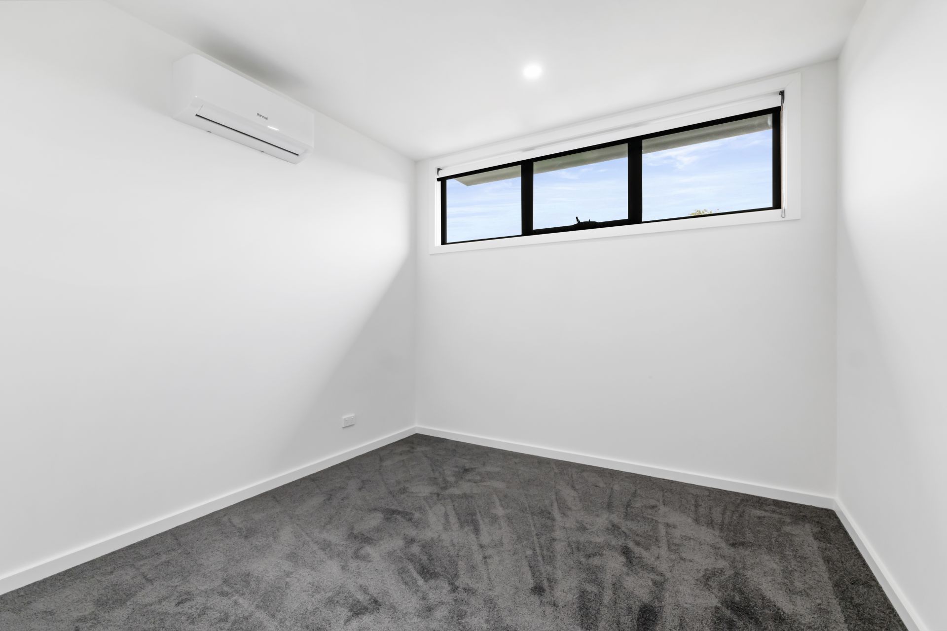 Modern 3-Bedroom Home Offering Lifestyle & Convenience