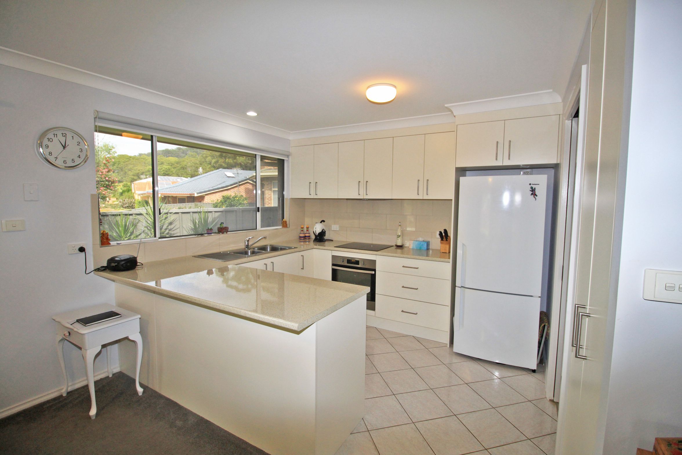 1/28 Blackbutt Crescent, LAURIETON NSW 2443