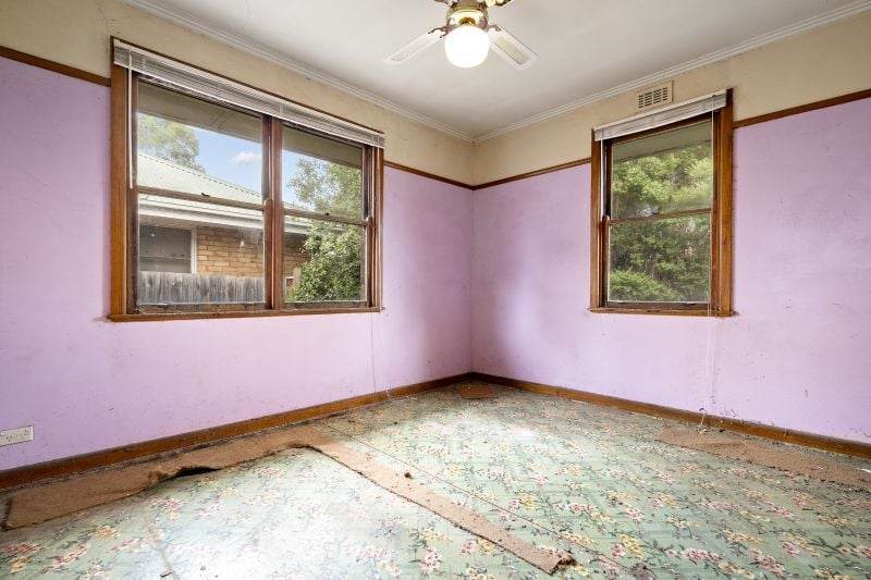 32 McEwan Road, Heidelberg Heights