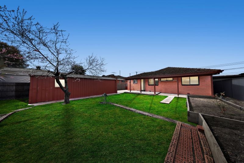 43 Heather Avenue, Thomastown