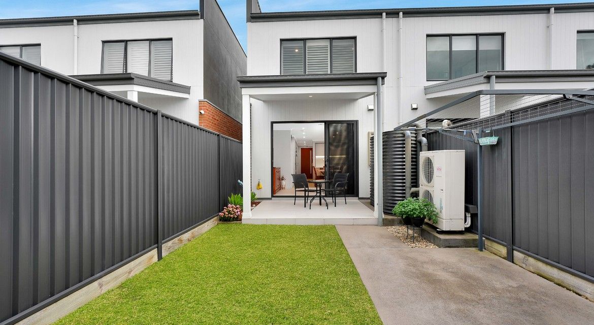 Denham Court 139 Passiflora Avenue