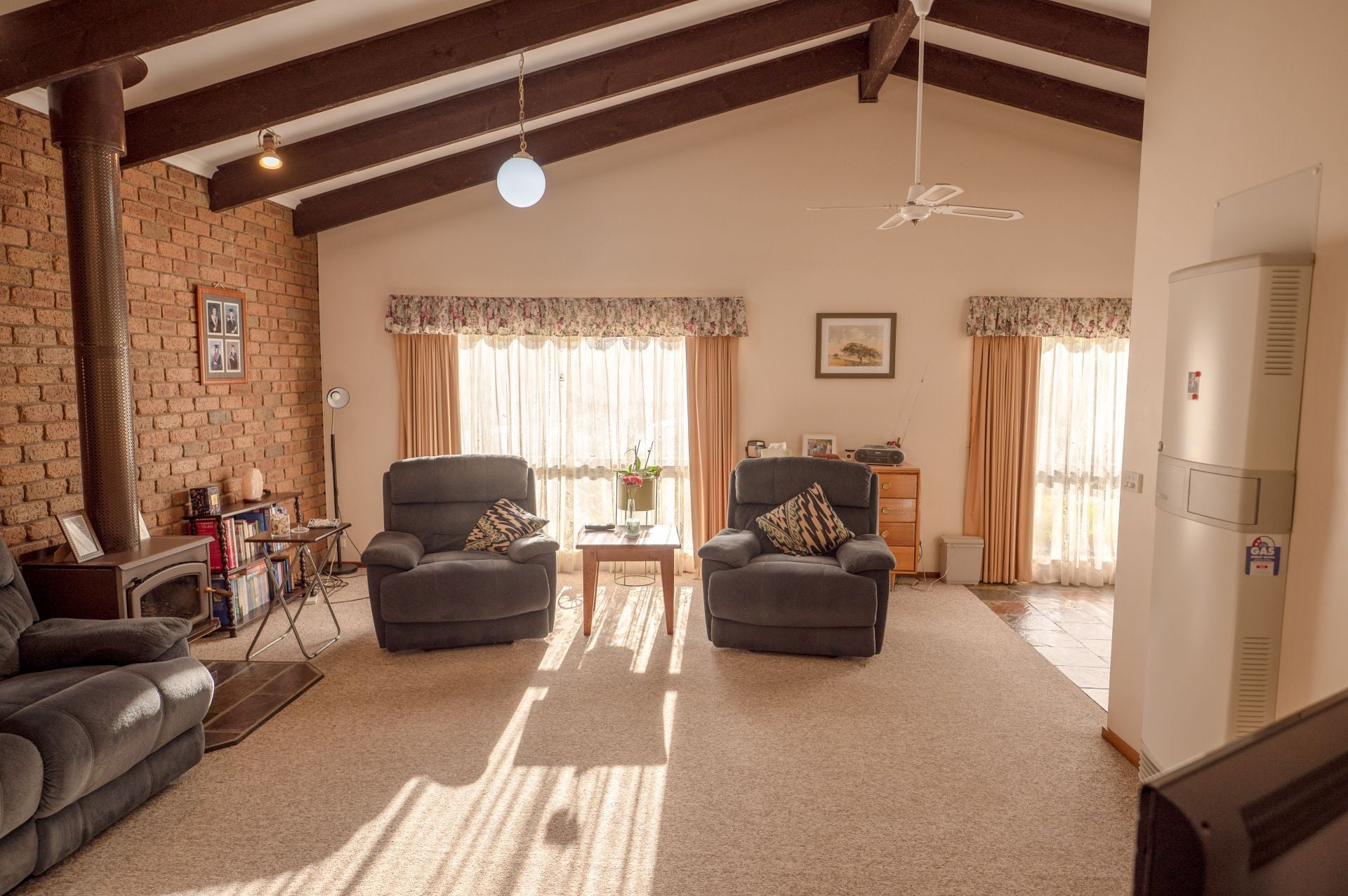 23 Mintern Crescent Horsham VIC, Horsham - Thumbnail 2