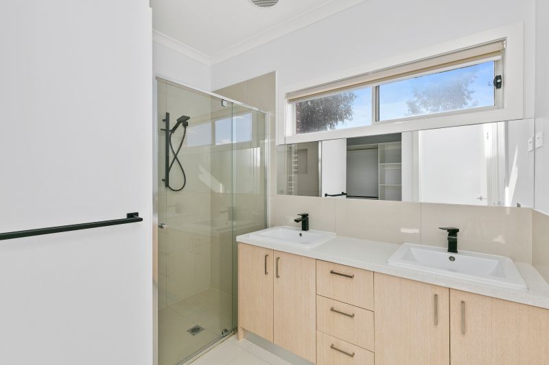 2 Letson Street, Mickleham