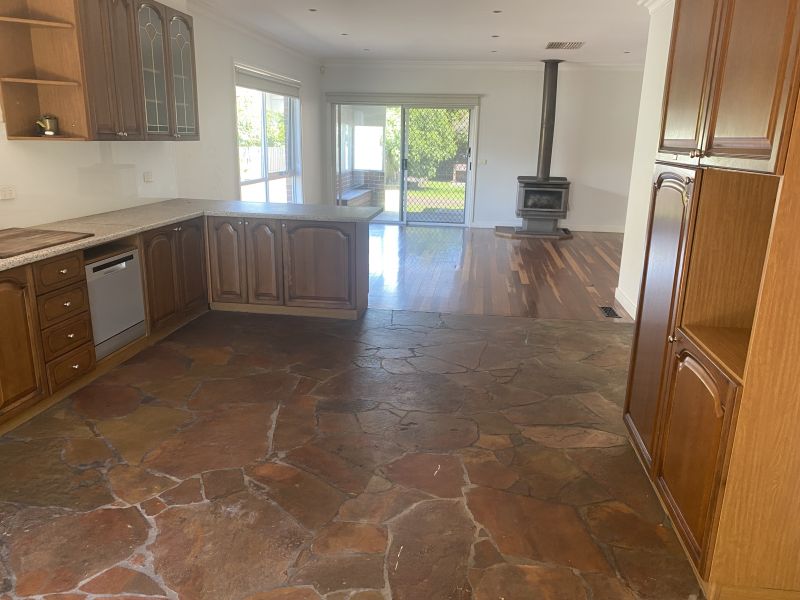 155 Mahoneys Road, Reservoir