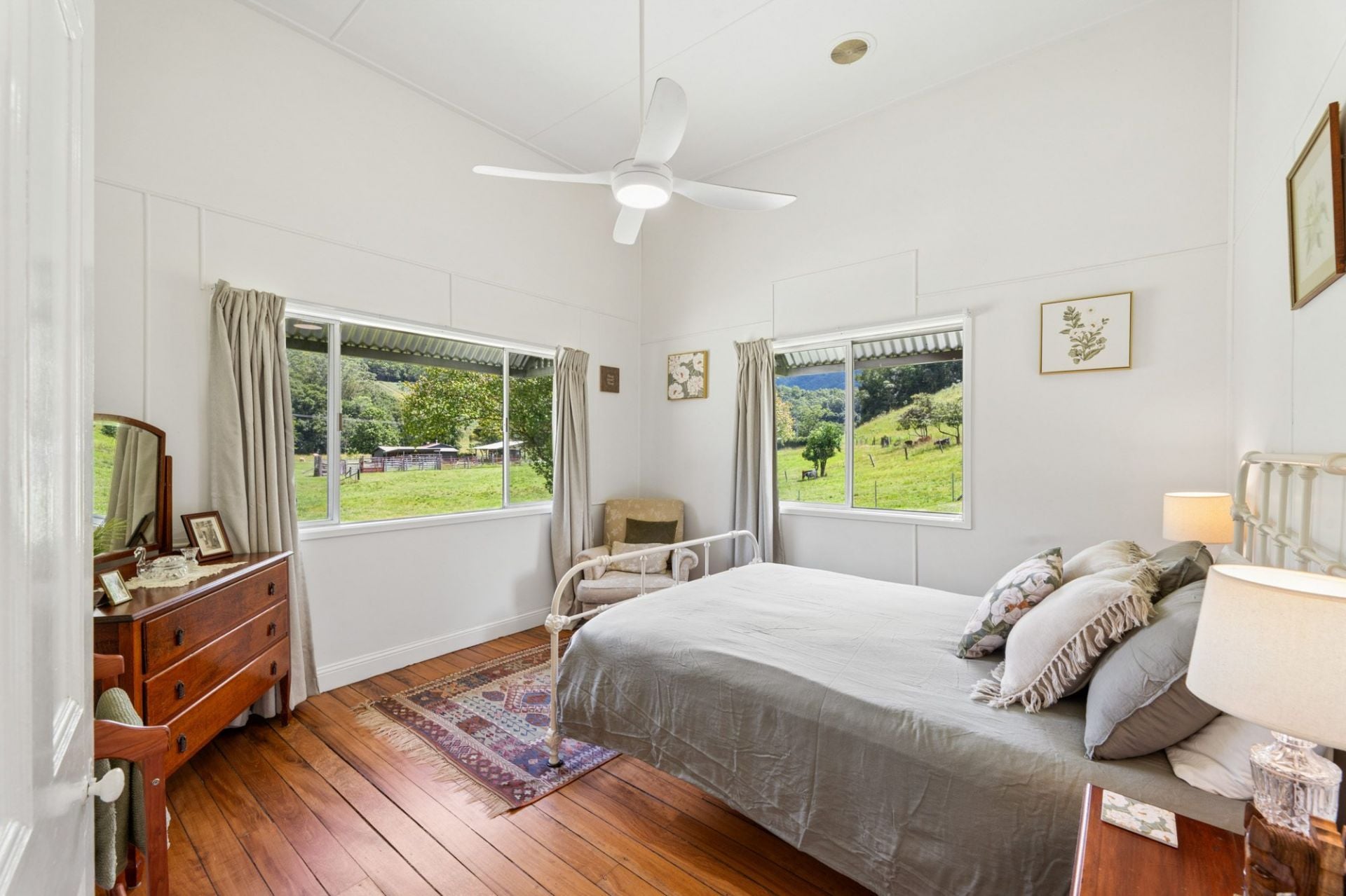 530-542 Upper Crystal Creek Road, Upper Crystal Creek - Thumbnail 7
