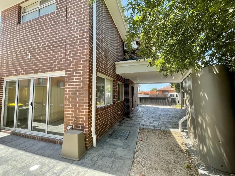 2A Diplomat Drive, Thomastown