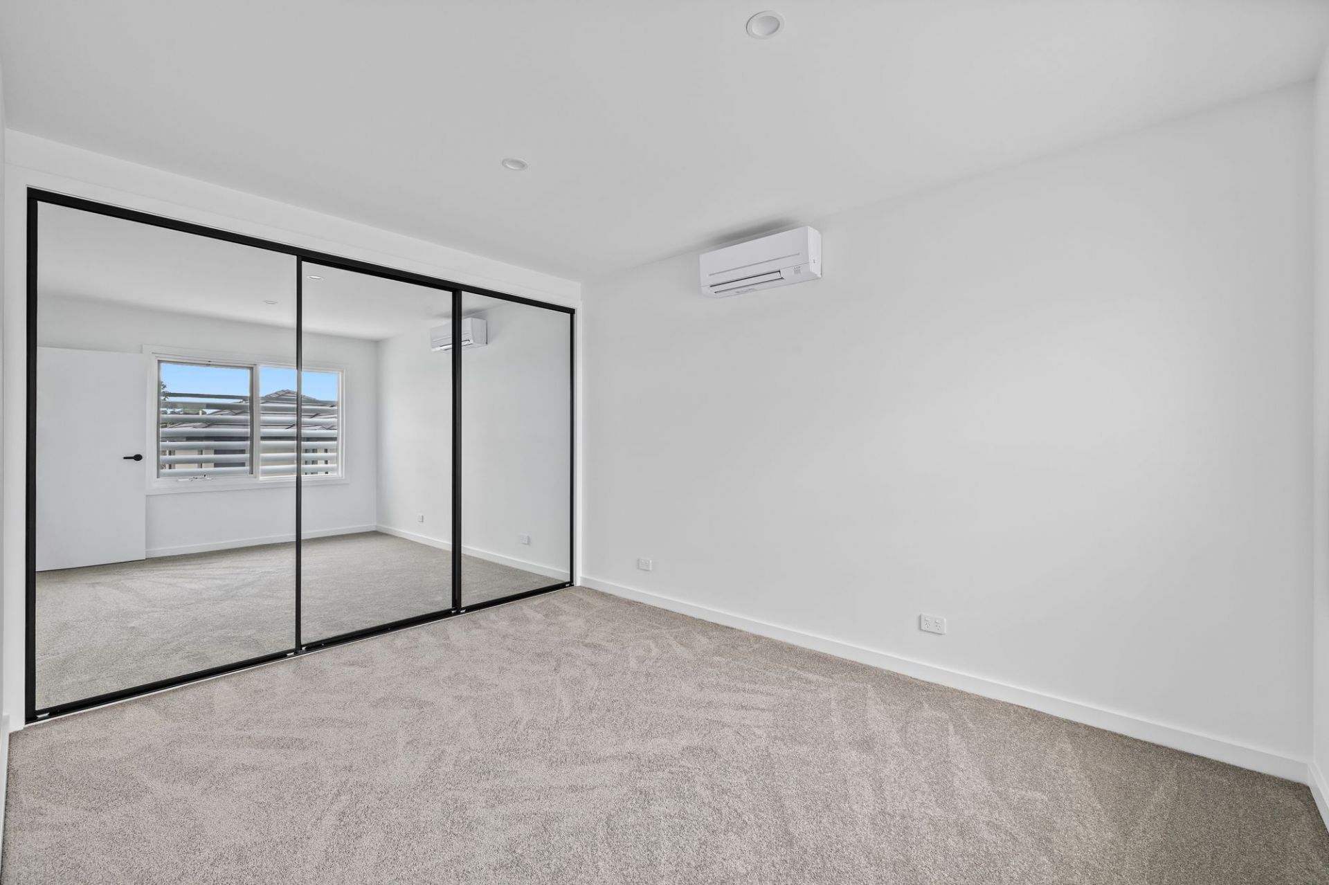 OUTSTANDING BRAND NEW TOWNHOUSE