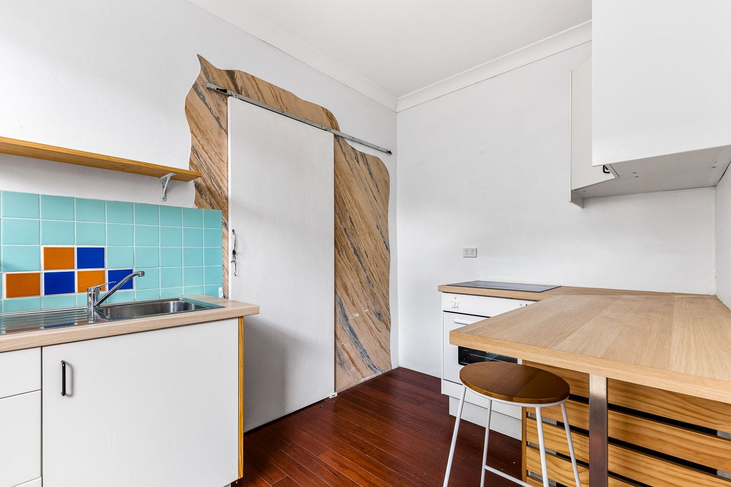 57 O'Connell Street, Newtown, Newtown - Thumbnail 3