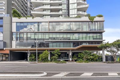 PREMIUM COMMERCIAL OFFICE OPPORTUNITY ACROSS FROM THE GABBA!