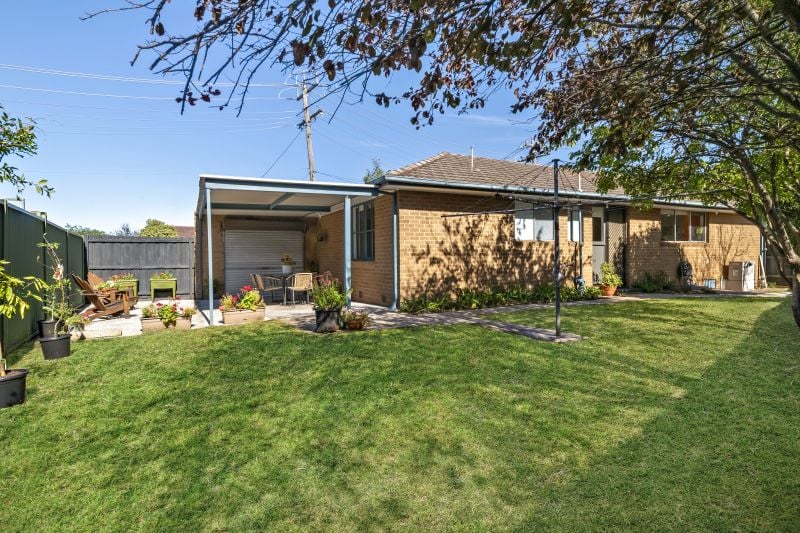 6 Peppercorn Parade, Epping