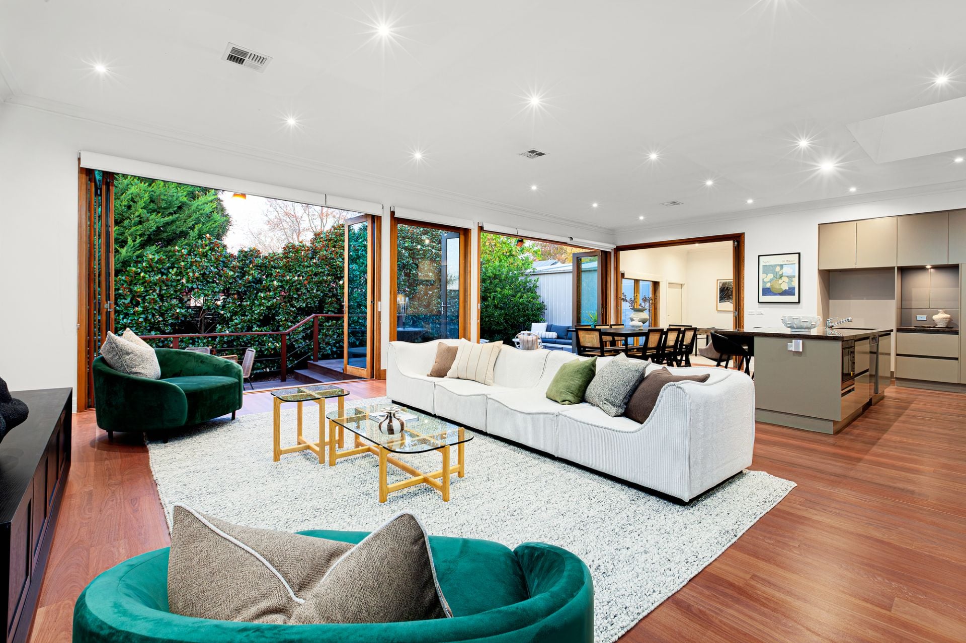 39 Outlook Drive, Camberwell, Camberwell - Thumbnail 3