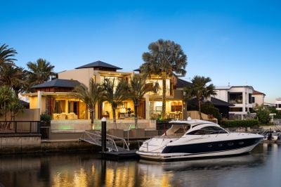 Resort-Inspired Waterfront Living of Architectural Distinction